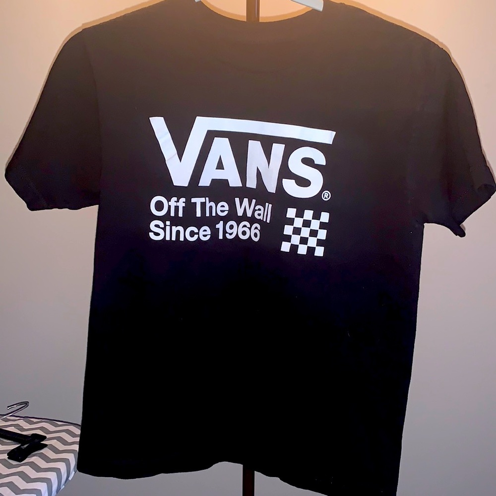 Vans OFF THE WALL t shirt size Medium.tight fit